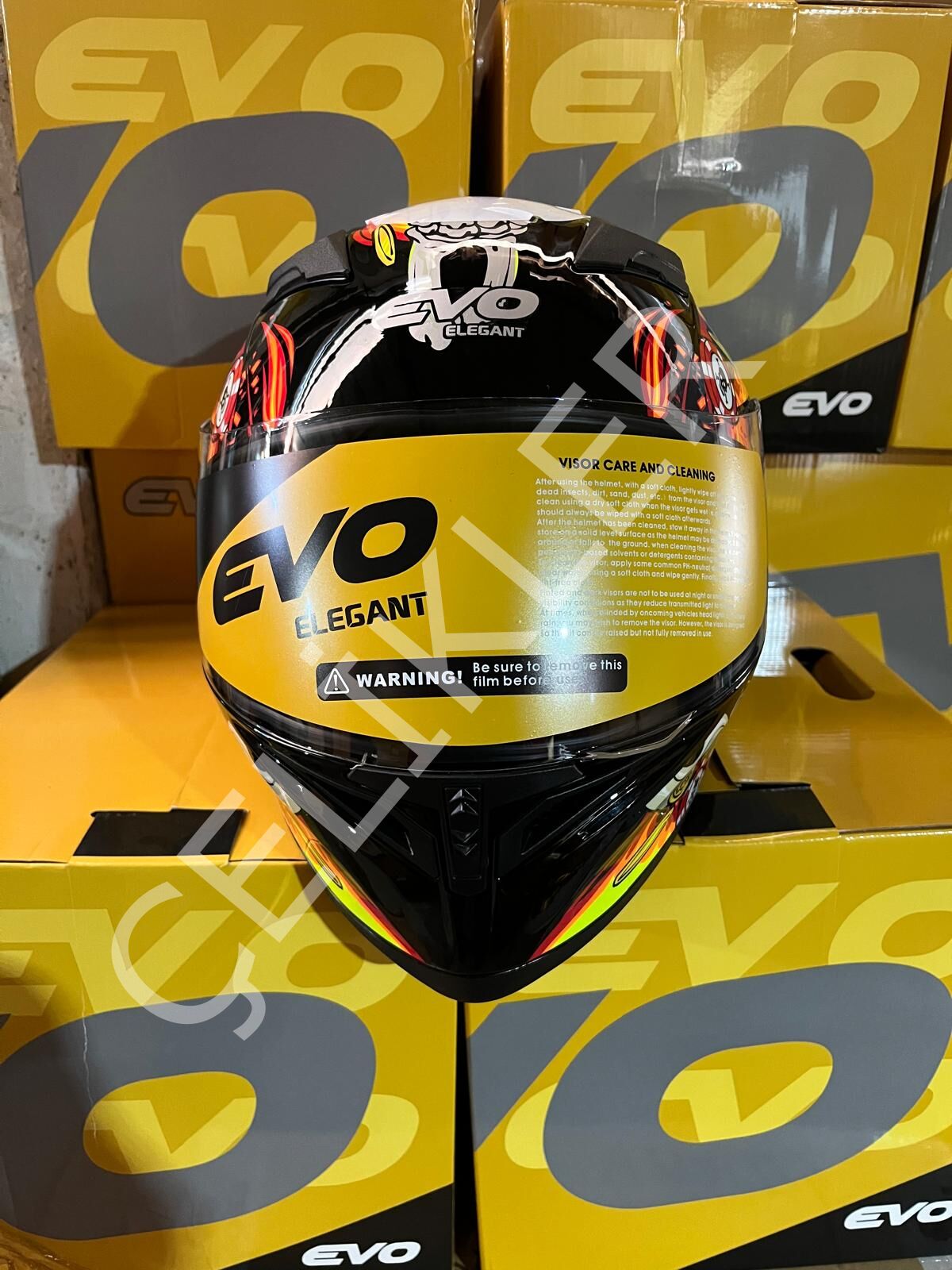 KAPALI KASK DESENLİ MODEL