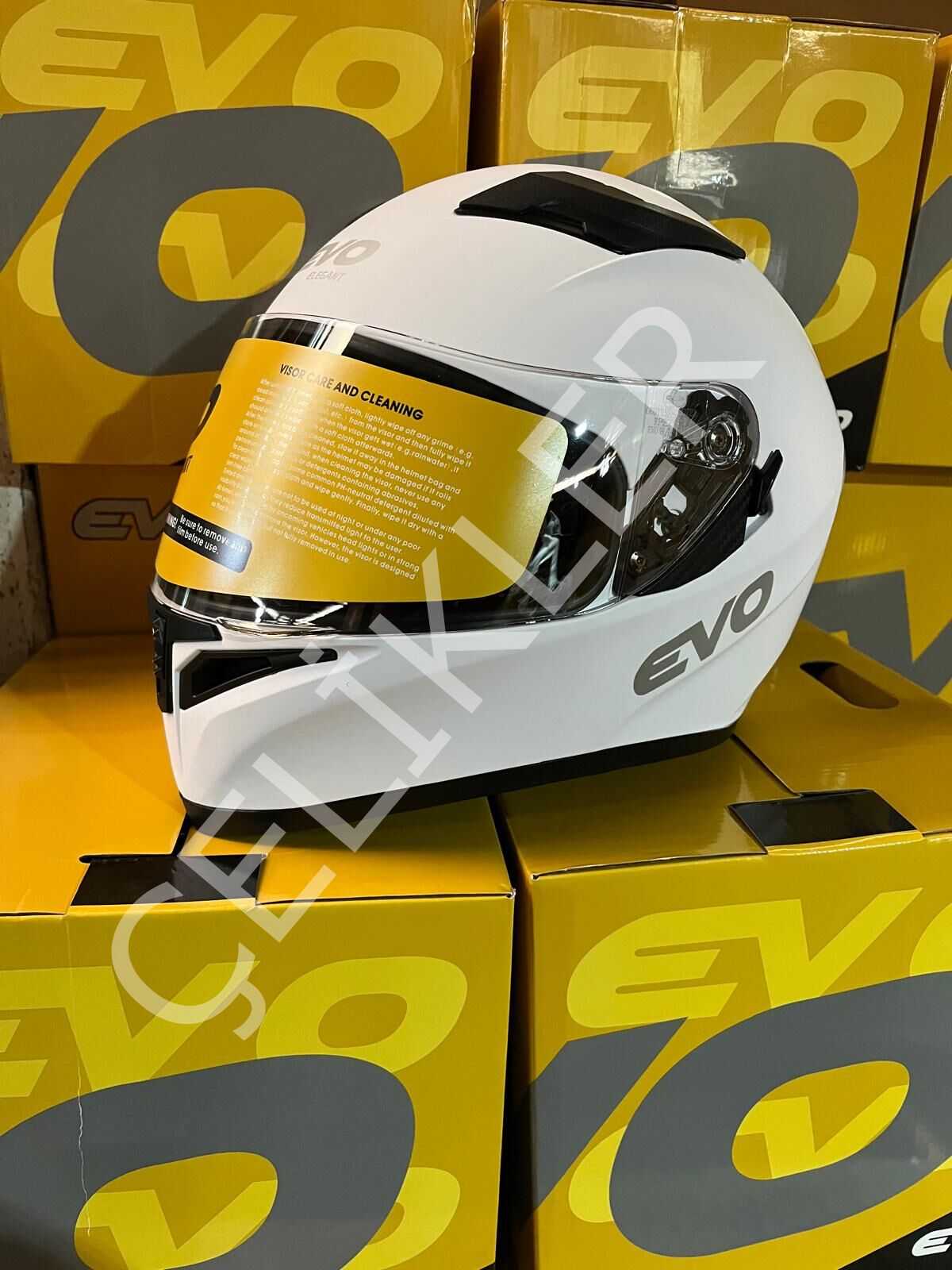 EVO KAPALI KASK MAT BEYAZ